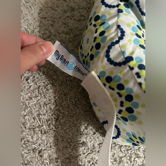 My Brestfriend inflatable travel nursing pillow - Picture 3 of 3